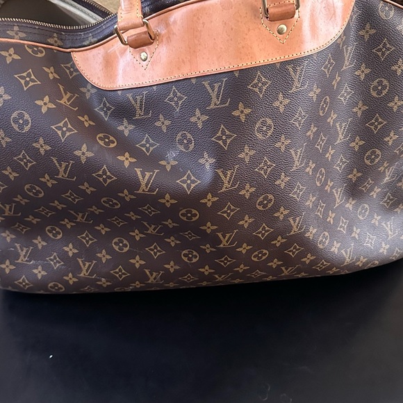 Authentic Louis Vuitton Alize 3 Poches Monogram Canvas Travel Bag - Picture 9 of 9